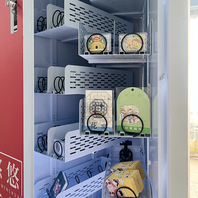 Smart medal vending machine selling tourism gold and silver coins theme park equipment
