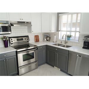 China Marple Solid Wood Kitchen Cabinets Shaker Style Paint Finish Blum / Dtc Hardware on sale