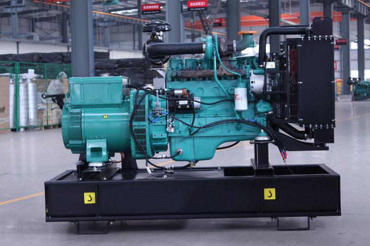 Diesel 220KW Atmospheric Power Engine With 275KVA DCEC Diesel Generator Fuel Filter