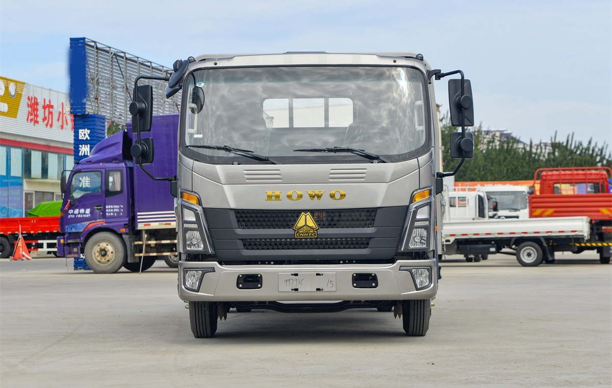 SINOTRUK HOWO Titan H 140 Horsepower 4.15meters Single Row Guardrail Light Truck (6 Gears)