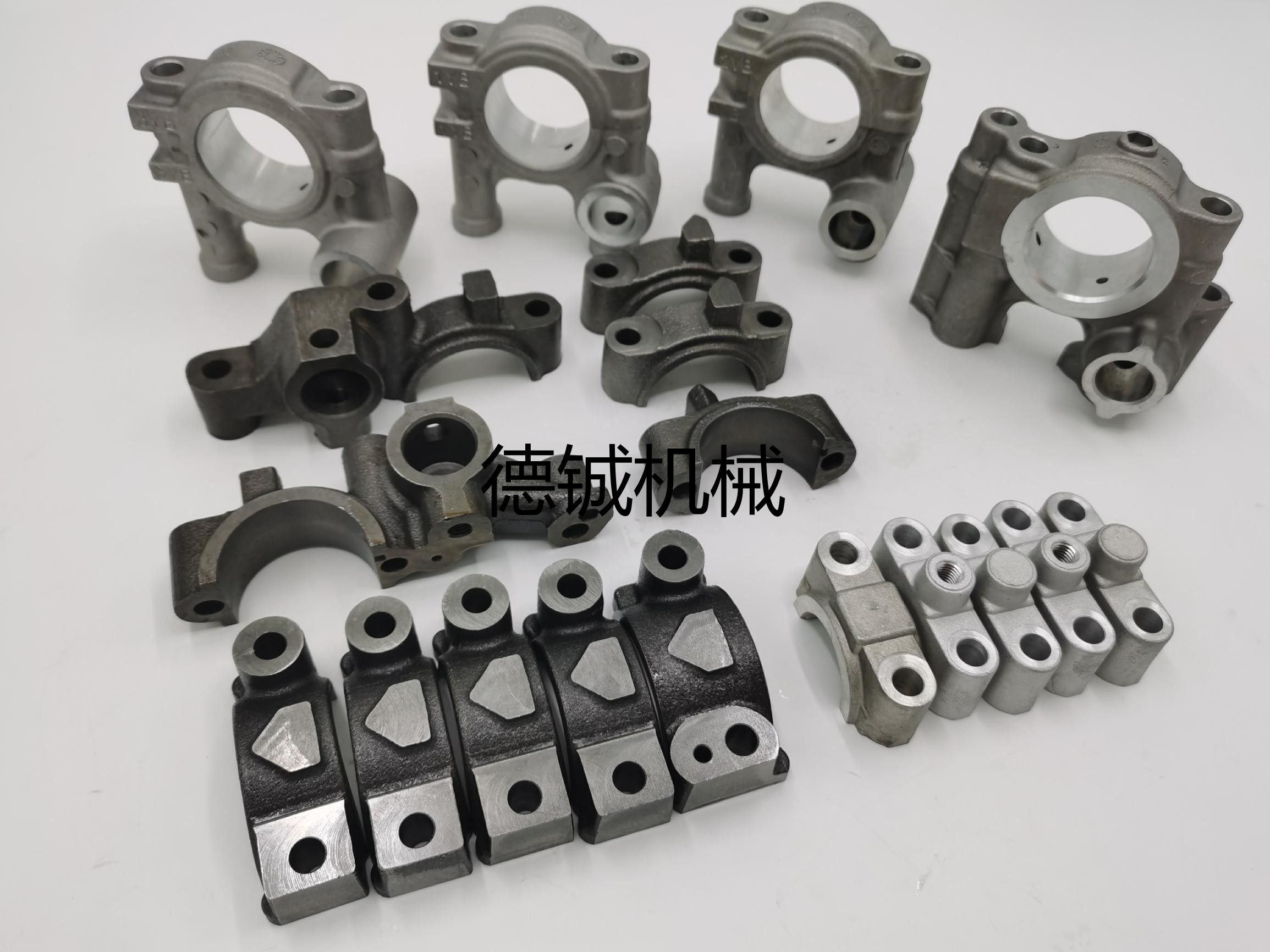 Excavator Eccentric Bearing Assembly Seat 6HK1 6SD1 J05E 1-12515090-0