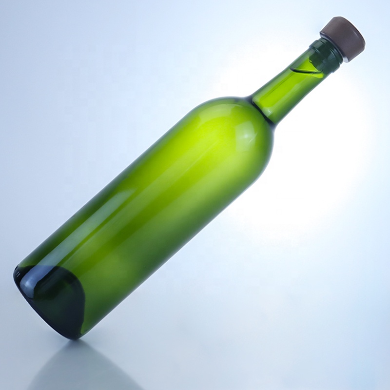 700ml Antique Green Glass Bottle for Spirits Rum Gin Oil and Beer Base Material Glass