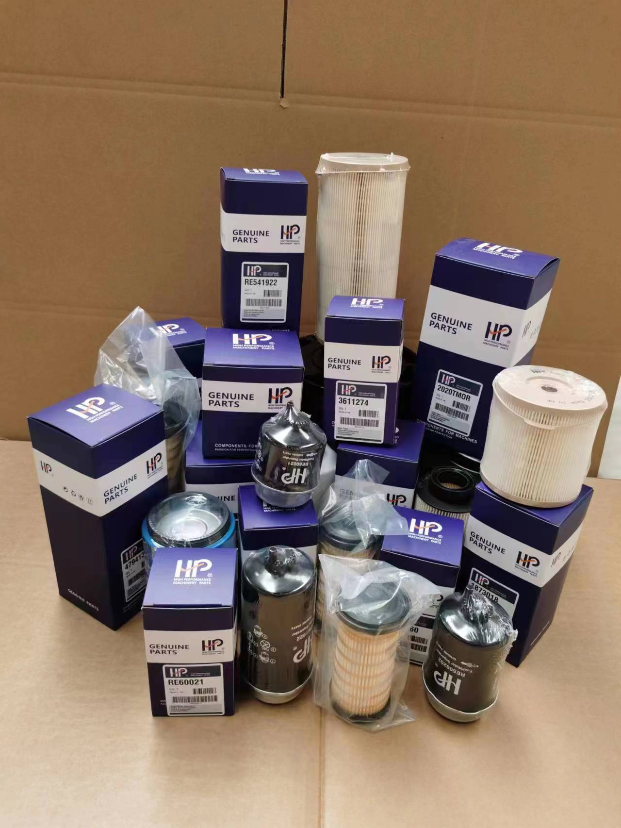 High Efficiency Fuel Filter 11110683 For EC210B EC240B EC290B EC360B EC460B EC700B
