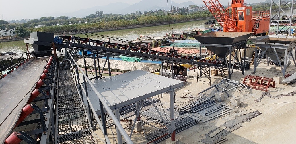 Coal Mining Transfer Belt Conveyor 4 Or 5 Layers For Quarry Crushing Plant
