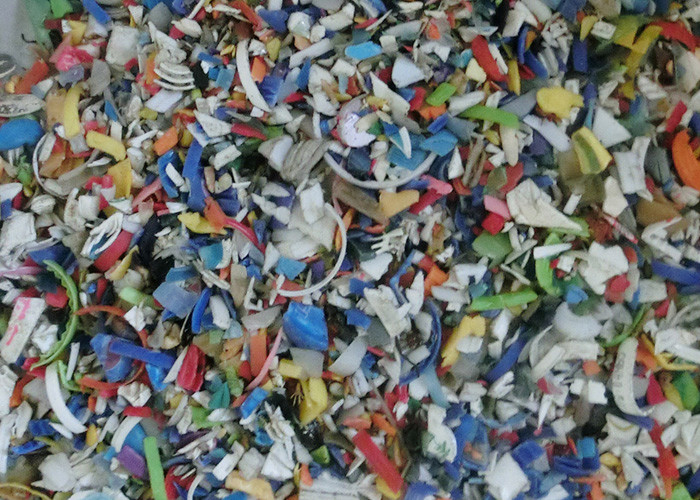 High Output 1600 Channels Plastic Sorting Machine CCD Color Sorter Machine