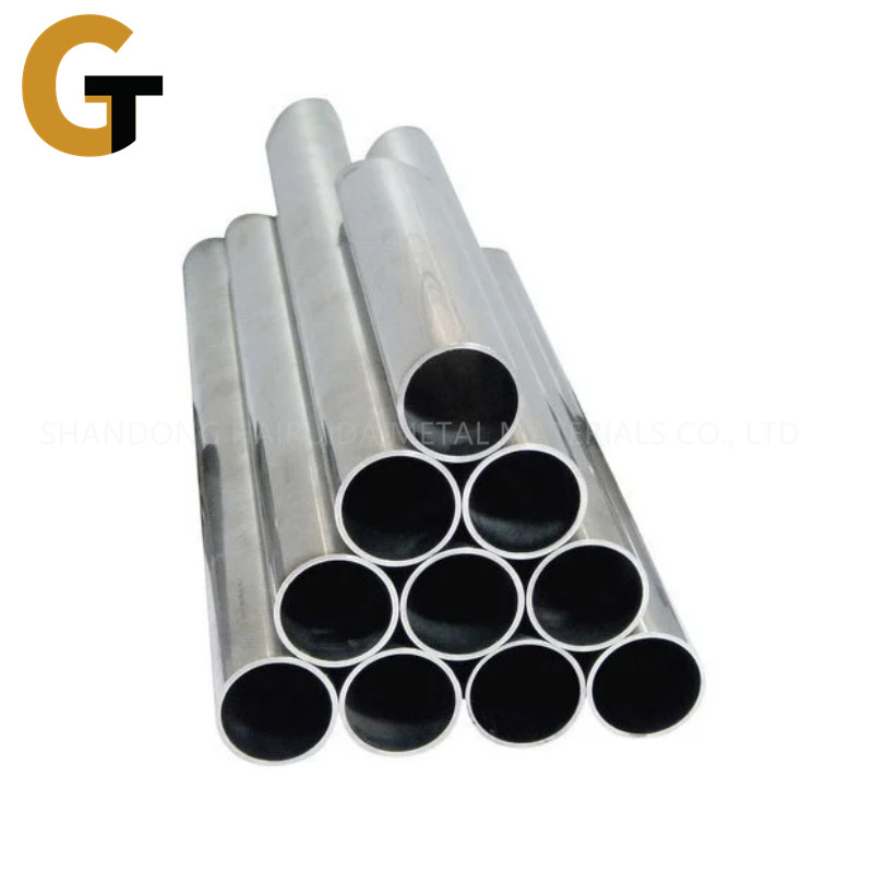 Low Carbon Steel Pipe With Hot Rolled Technique Non Alloy 1M-12M Length