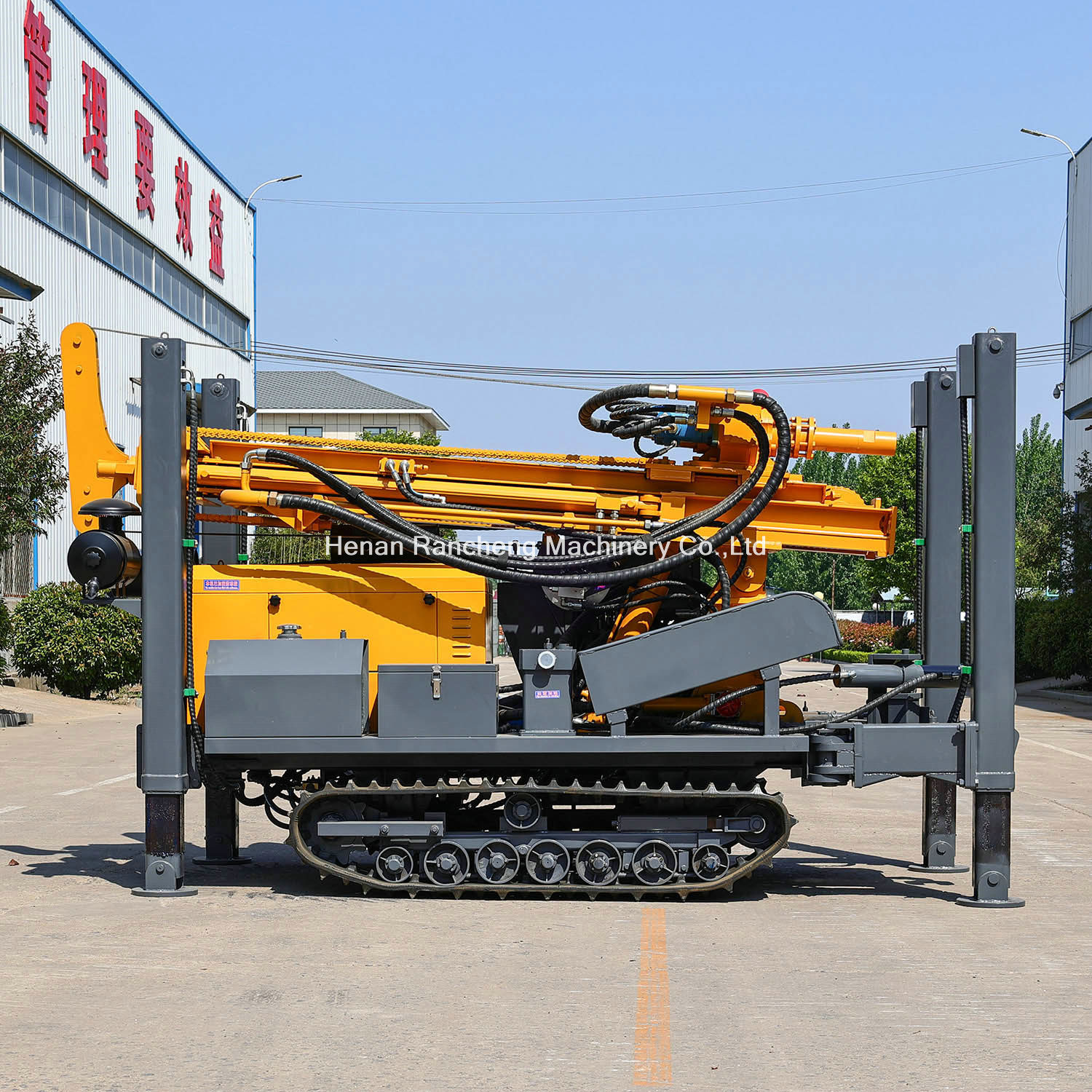 Small Folded Hydraulic Crawler 180m 200m Water Well Drilling Rigs