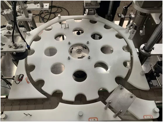 High Accuracy Automatic Peristaltic Pump Filling Machine For Liquid