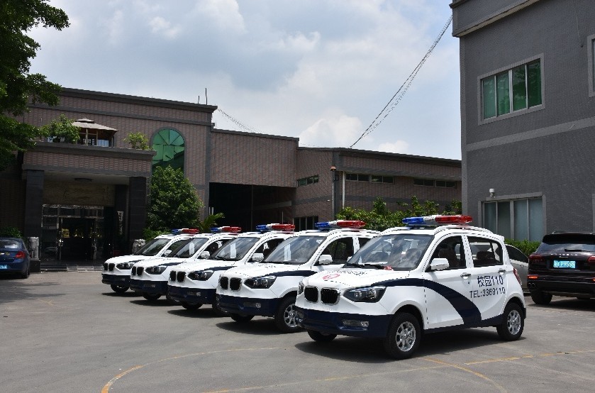 Modern 72V 3.5KW Electric Patrol Car , Closed Smart Security Patrolling Vehicles