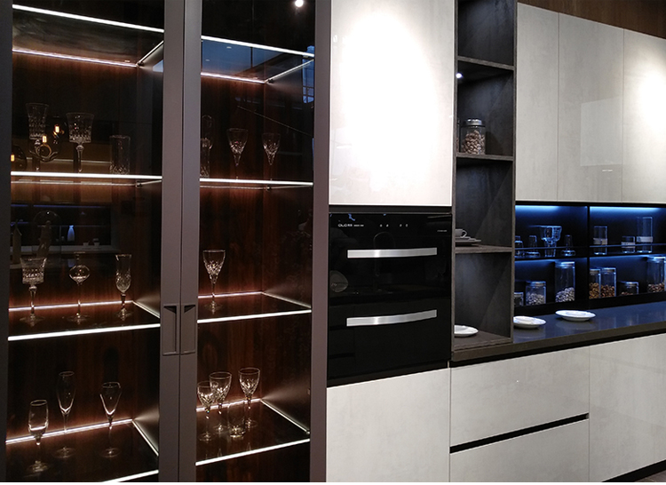 Aluminium Profile LED Glass Clip Light Kitchen Wardrobe 5-10mm Glass