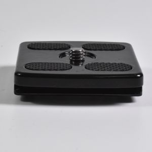 China Aluminum Universal Quick Release Plate , 0.028kg Camera Tripod Mount Plate on sale