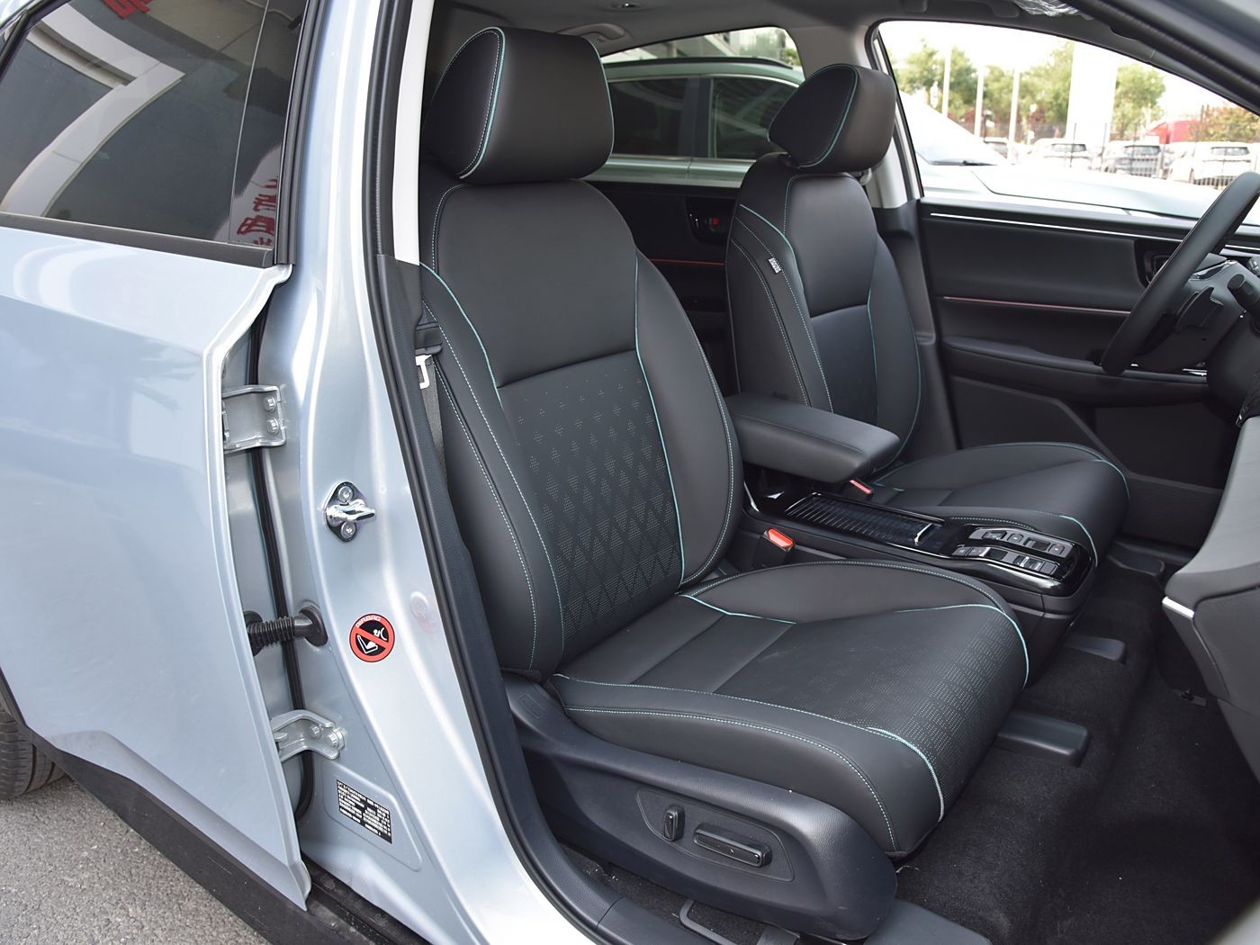 2025 Honda eNP2 Fast Charging Electric Automobile EV 545km Range 4787mm Length and Environmentally-Friendly Power