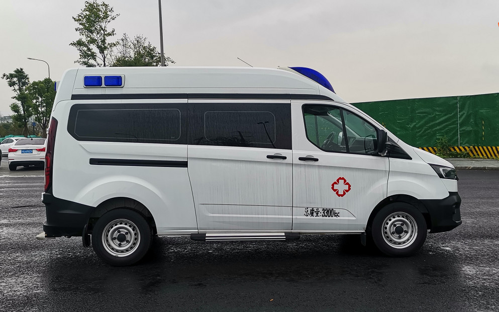 Ford Transit Medical Ambulance Gasoline 8 Seats Ford Transit Box Ambulance