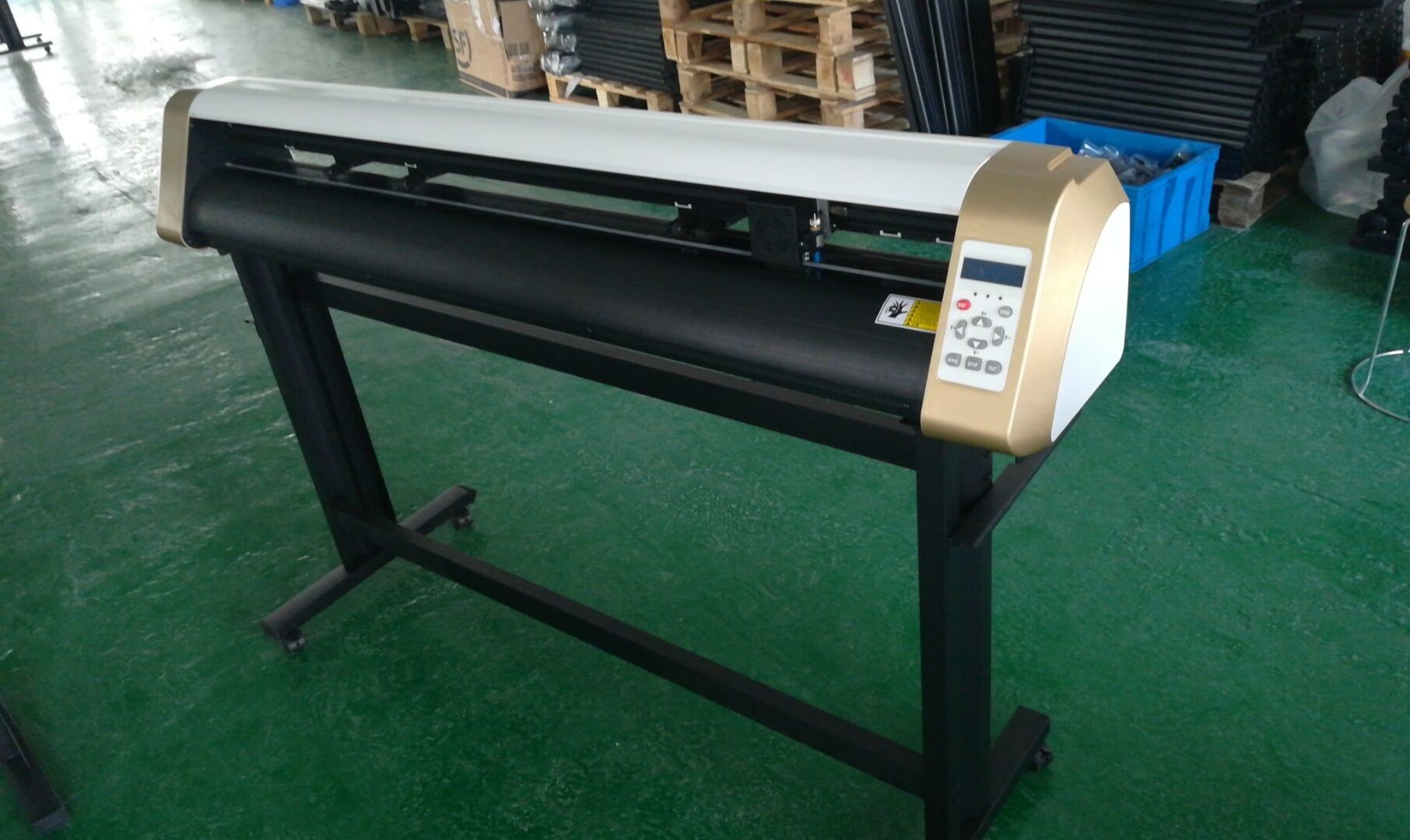 Professional 48- Inch Vinyl Sign Cutter Plotter 16M CPU With Steel Axis