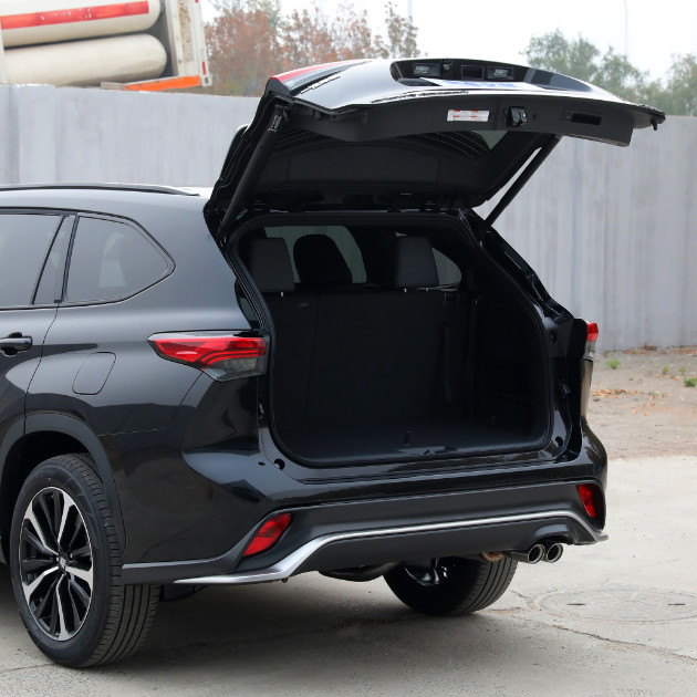 TOYOTA CROWN KLUGER, 2.5L HEV four-wheel drive premium version 5 Door 7 Seats suv