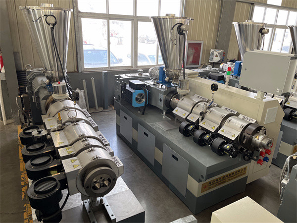 Stainless Steel Plastic Water Supply Line , Plastic Pipe Extrusion Machine