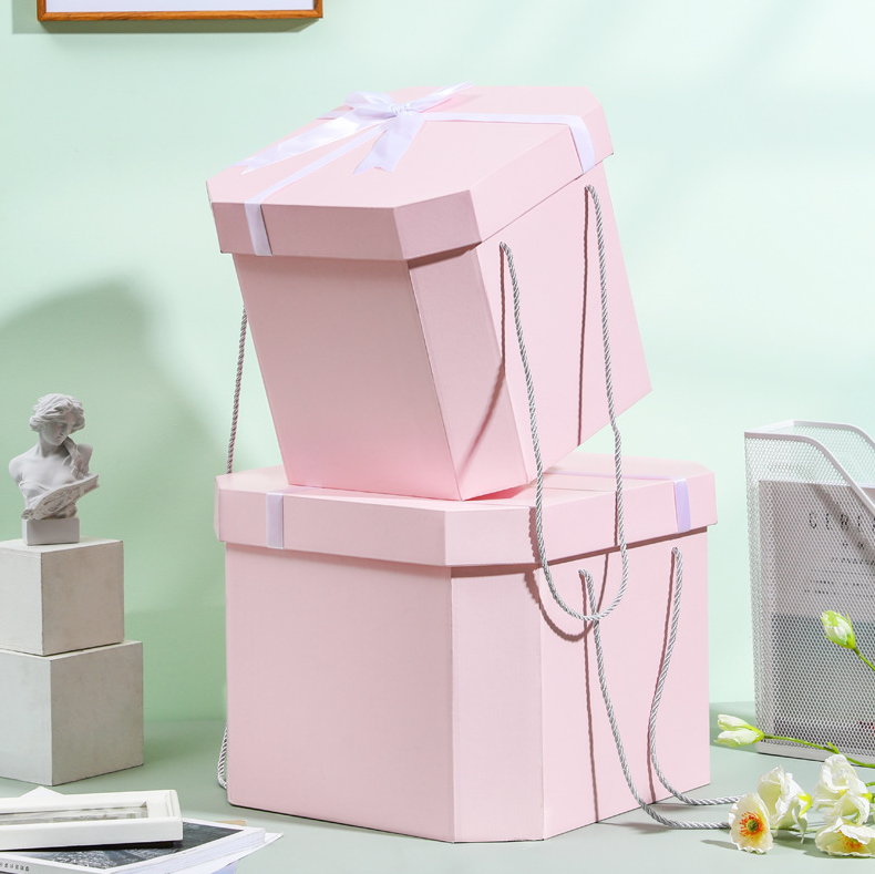Square Novelty Ribbon Birthday Gift Box Packing Box Paper Gift for Customized Logo Size