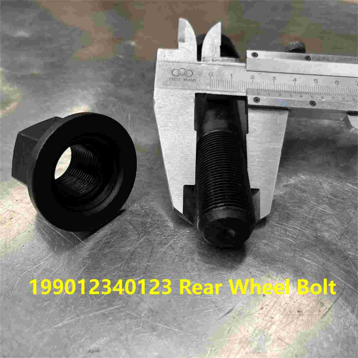 199012340123 Rear Wheel Bolt Shacman Truck Parts STR