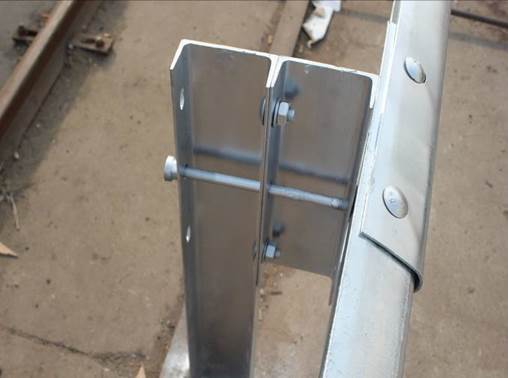 Convenient Q235 Q345 Steel Bolt And Nut For Multi-application Crowd Control Stanchion