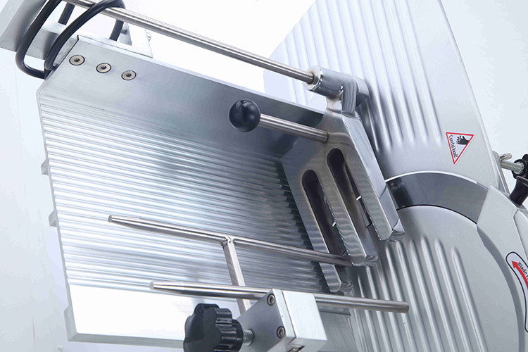 Wholesale of stainless steel electric meat grinder for household and commercial use in factories