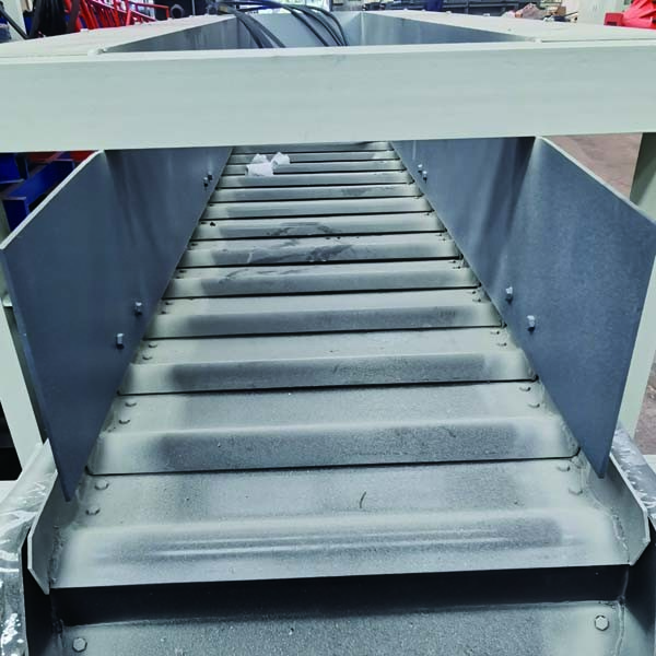 Steel Box GL65 Plate Feeder Clay Brick Maker Machine For Feeding Raw Materials