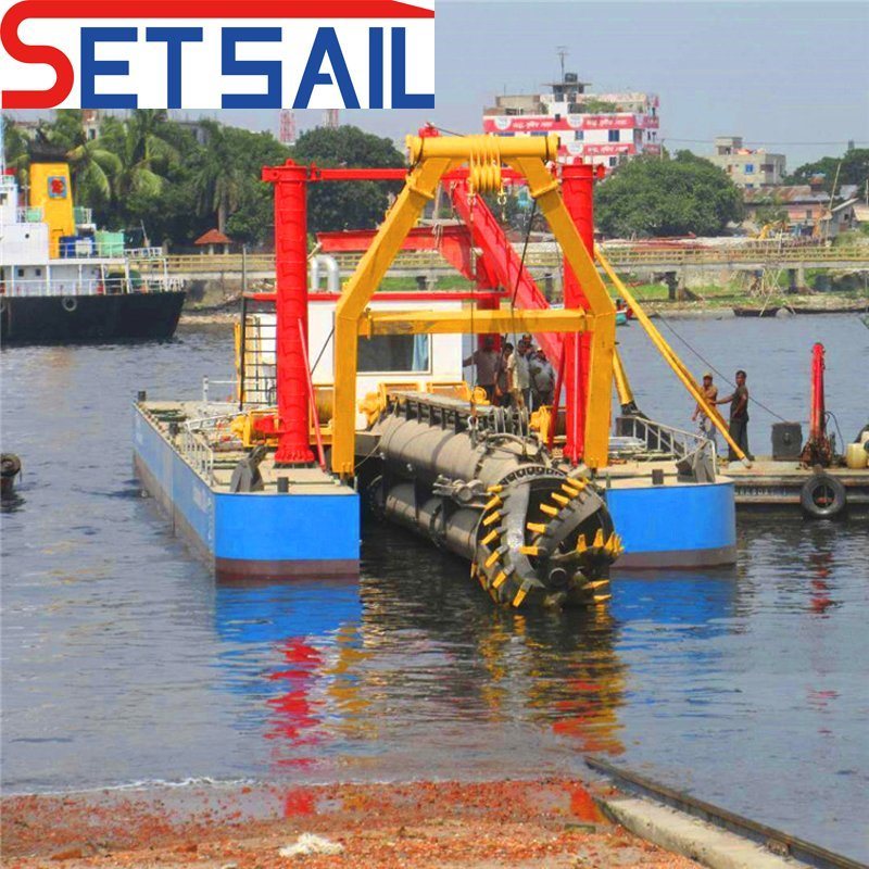 Cummins Diesel Engine 18 Inch Cutter Suction Dredger with Carriage