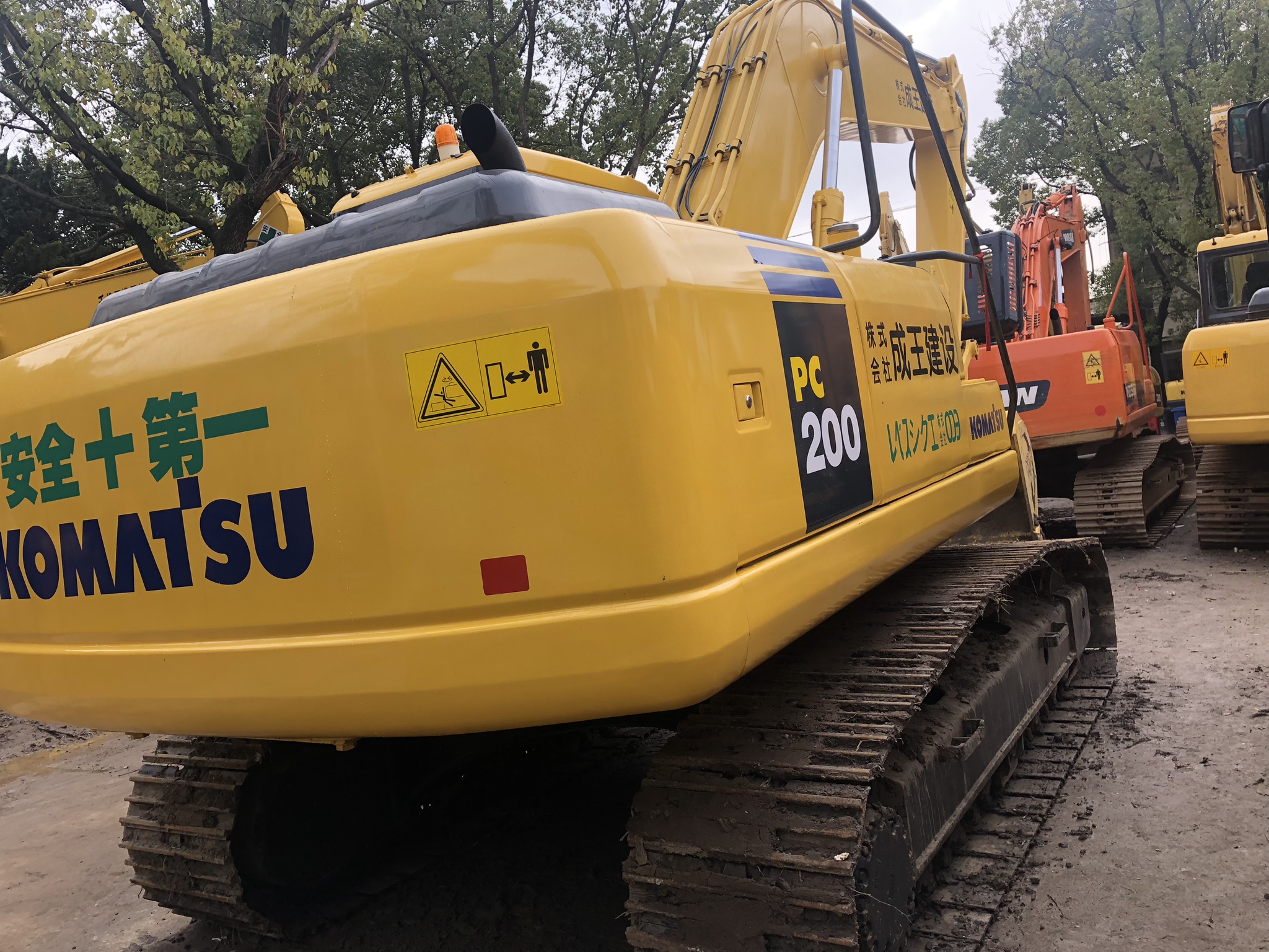 Construction used exca Komatso PC200-8 Crawler for sale