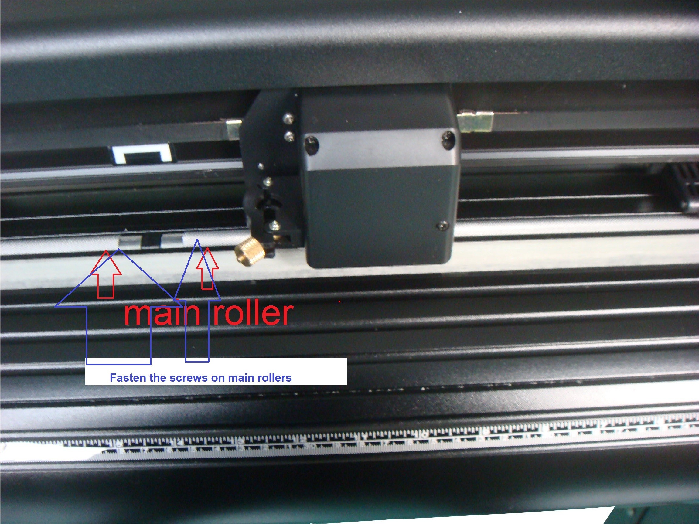 630mm Black Sign Cutter Plotter Aluminum Roller Sticker Cutting Machine With Step Motor