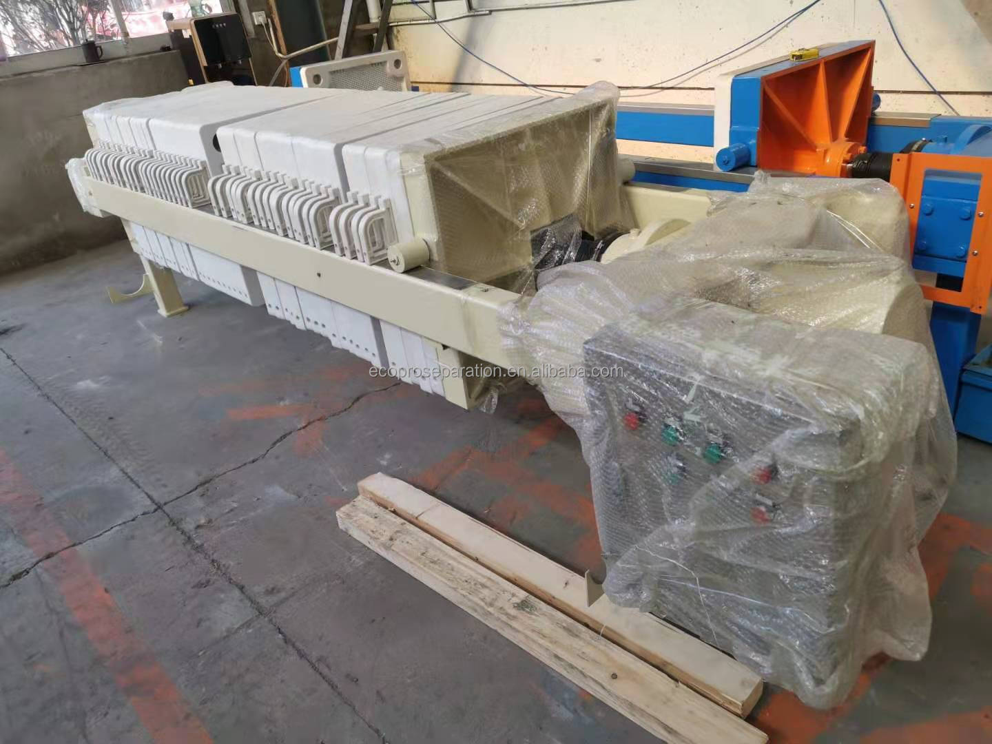 Biological Wastewater Treatment Sludge Filter Press Machine 910kg Capacity