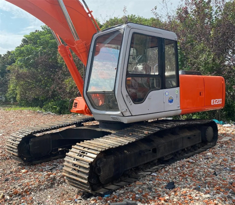 19400KG Orange Good condition Second-hand Hitachi Excavator Zx200 with ISUZU AA-6BGIT Engine