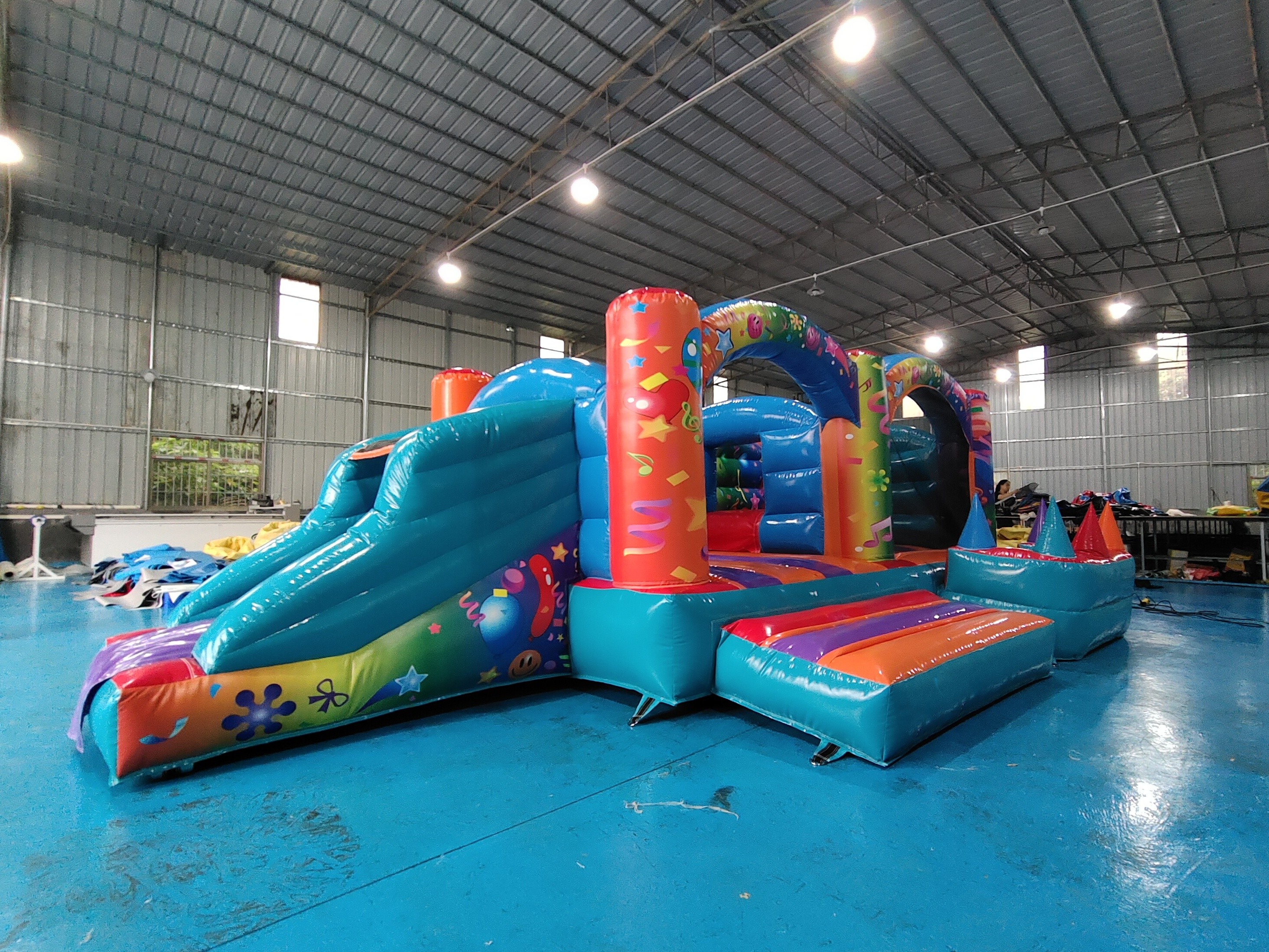 Indoor Playground Inflatable Bouncer Combo With Slide Gaint Inflatable Amusement Park