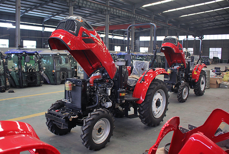 Agriculture Machinery Micro Mini 4x4 Tractors 2700 KG With EPA Certificate