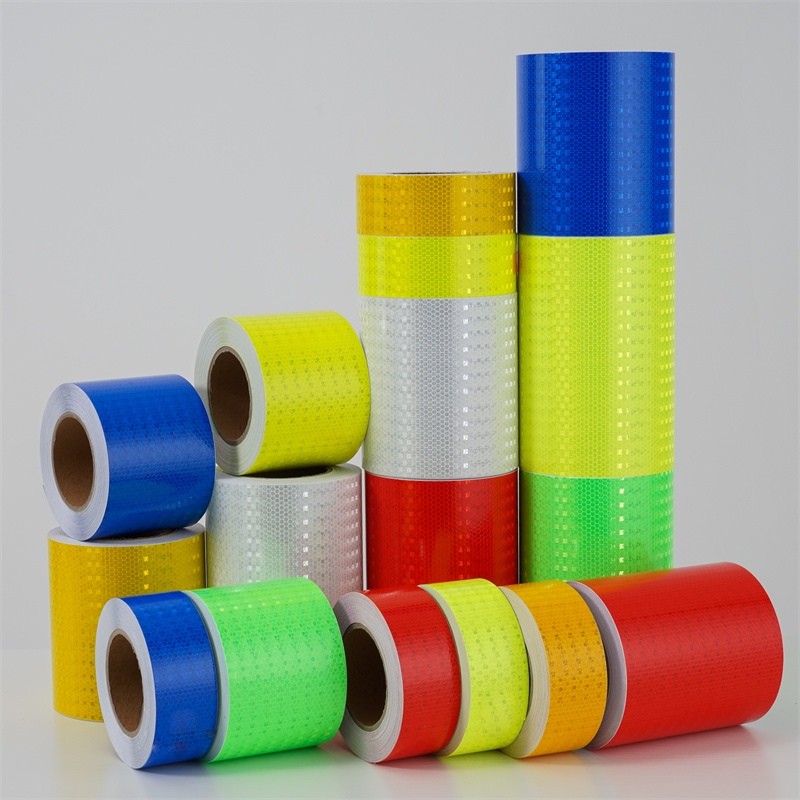 Strong Viscosity Arrow Reflective Warning Tape Yellow Red For Vehicles