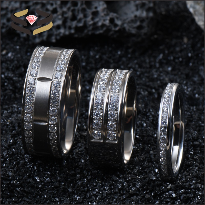 Men Wedding Silver Titanium Rings 8mm With Cubic Zircon Inlay