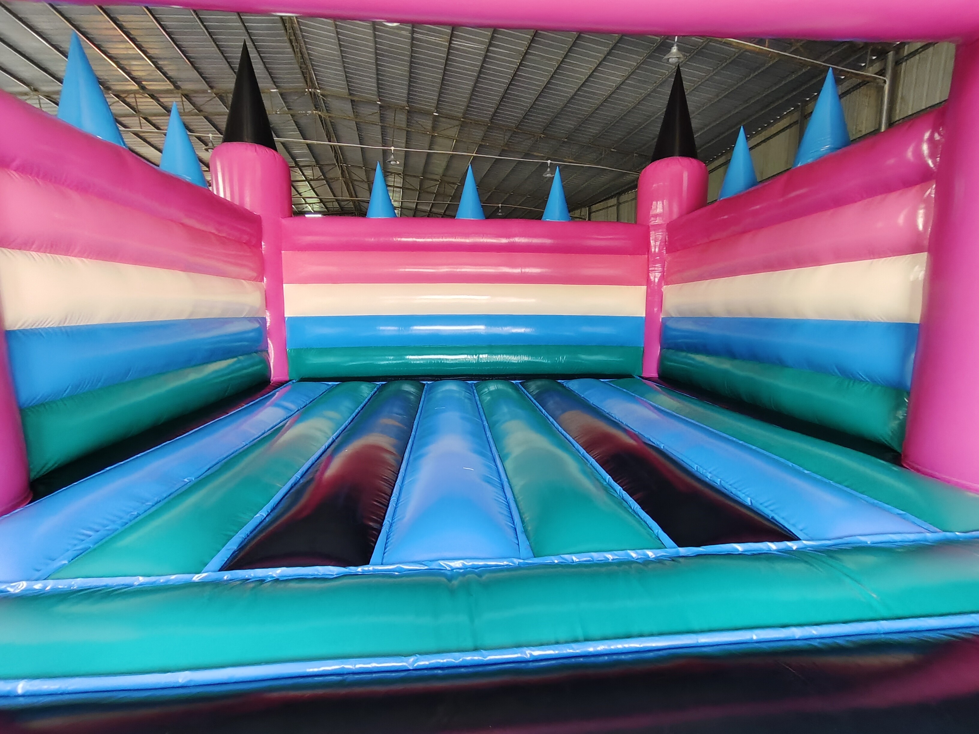 Commercial Outdoor Giant Inflatable Bounce House Colorful Wedding Inflatable Big Jumping Castle For Kids And Adults