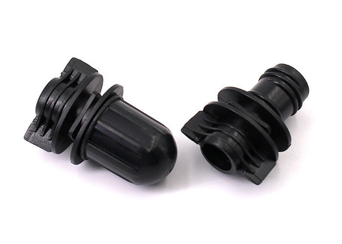 HDPE Plastic Liquor Pour Spouts With Oval Cap Closure For 75% Achohol Doypack