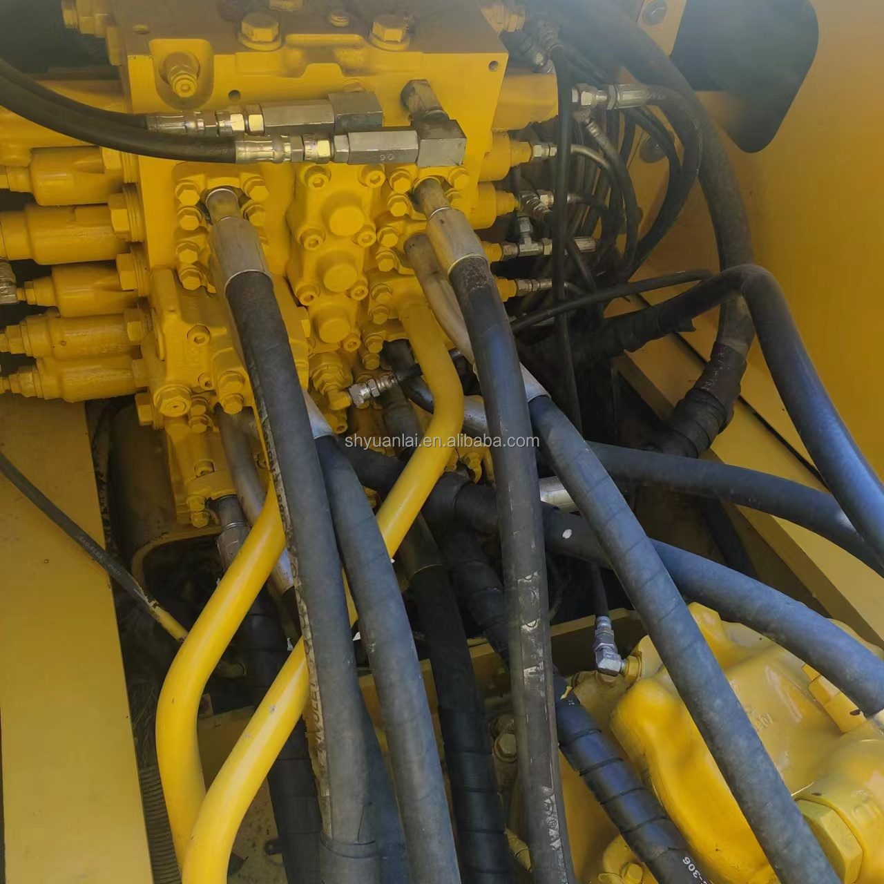 Imported Japan Used Crawler Excavator Komatsu PC200-8 with Original Hydraulic Cylinder