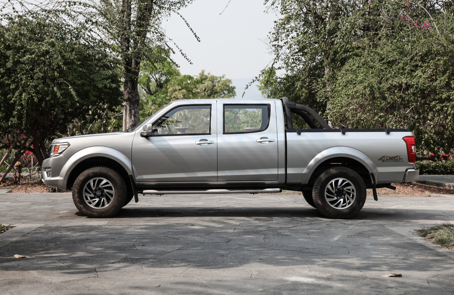 DONGFENG New RICH Pickup Truck/Turbocharged Engine/4WD, Diesel, 2500cc, Euro V, 6MT, Cargo size:1395*1390*430mm