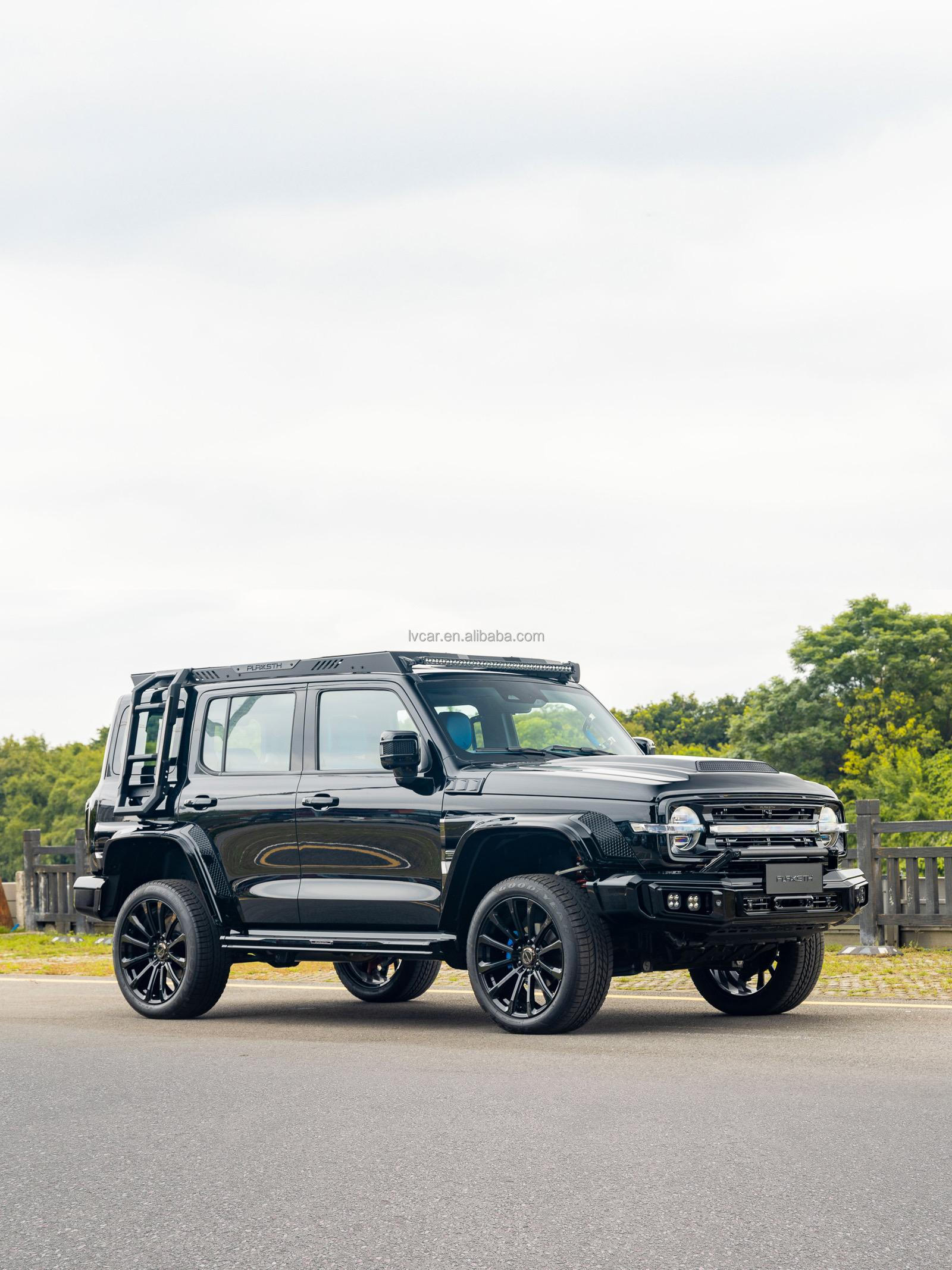 GMW Tank 300 2.0T Large Off-Road SUV with 2750MM Wheelbase and 227PS Maximum Power