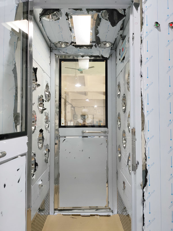 Three Side Blowing One Person Mirror SS304 Air Shower Room With UV Light