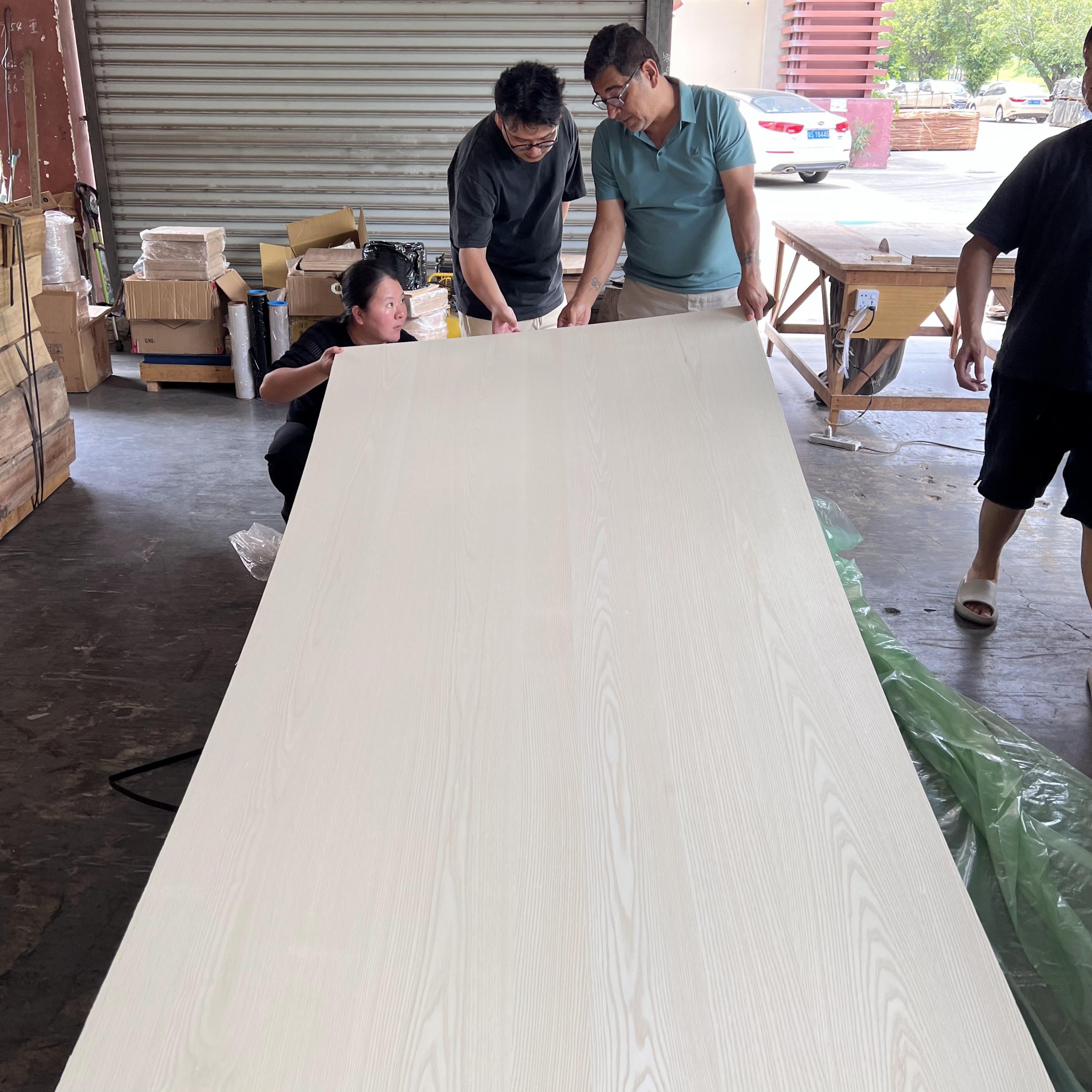 Wholesale A/AA Natural White Ash Wood Veneer0.45mm Mountain Grain Ash Veneer Sheets with Free Samples