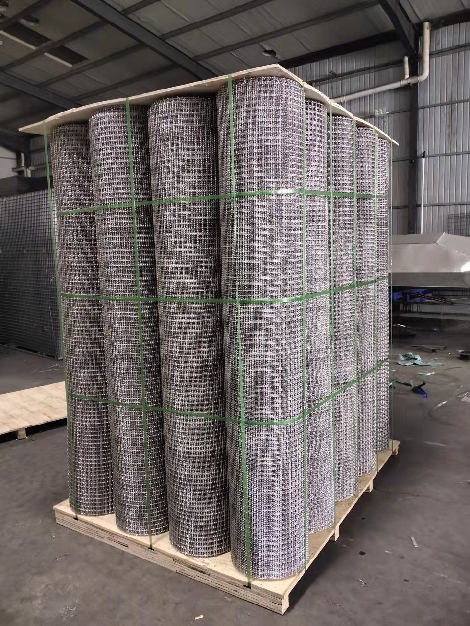crimped wire mesh