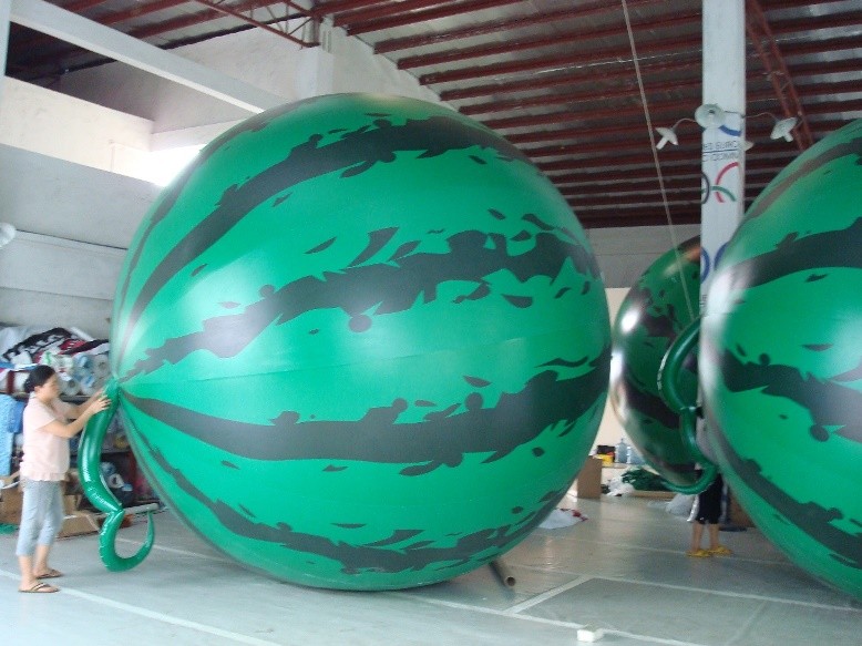 4m diameter watermelon Fruit Shaped Balloons Rainproof / Fireproof