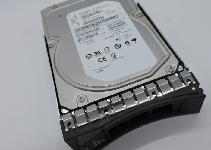 90Y8577 IBM Hard Disk 90Y8578 3TB SAS X3630M4 1 year warranty