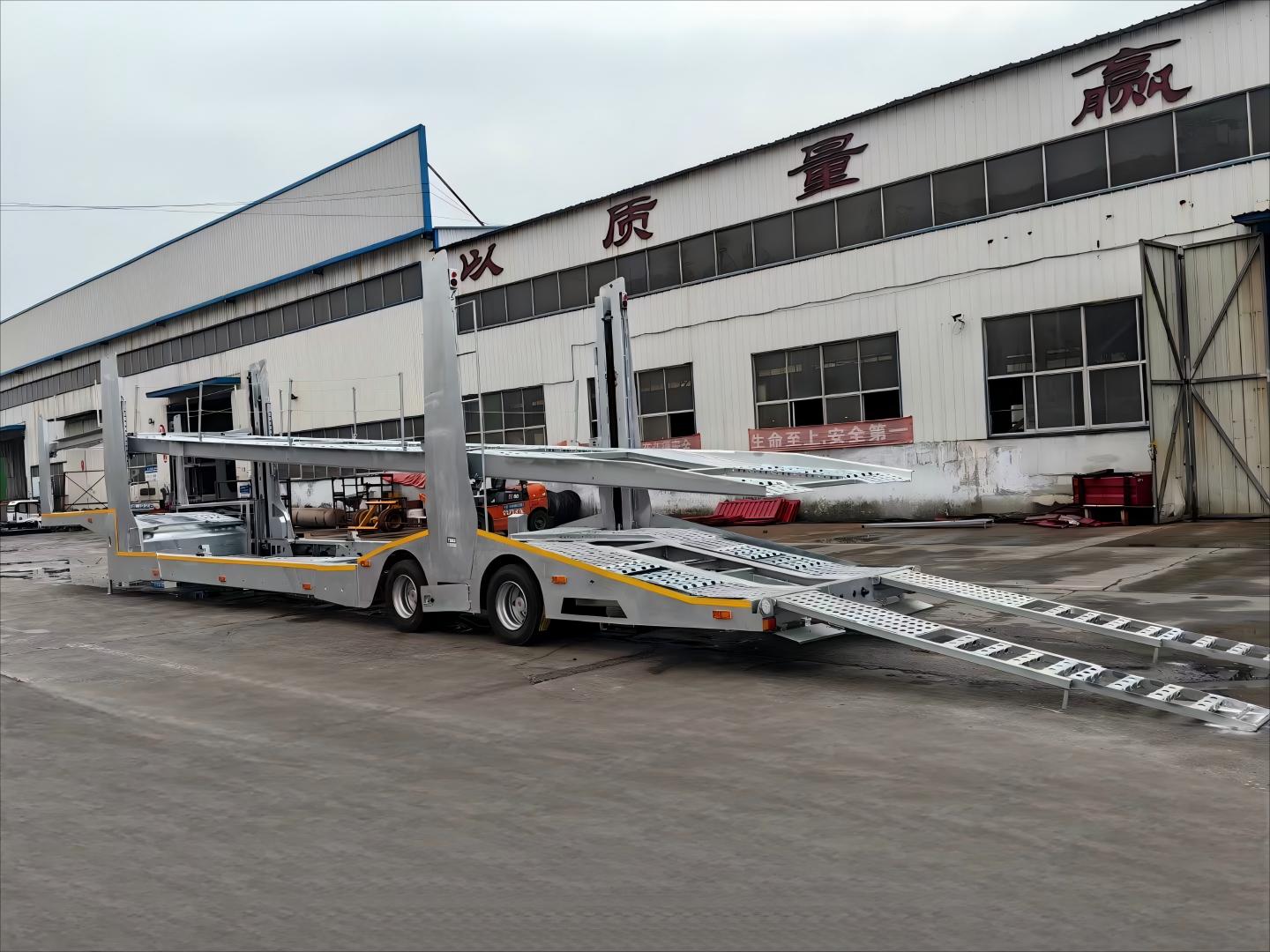 CIMC 3 axle steel material heavy duty skeleton type for Middle East or Asia can carry 6-10 cars transporter truck semi trailer