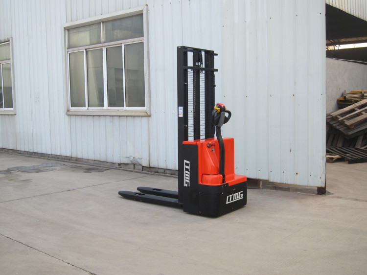 Narrow Legs Electric Pallet Truck Stacker , 1200kg Pedestrian Pallet Stacker