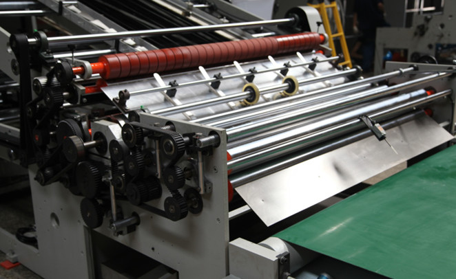 Single Three Layers Automatic Flute Laminator Middle Speed DF-1650EL Manufactures