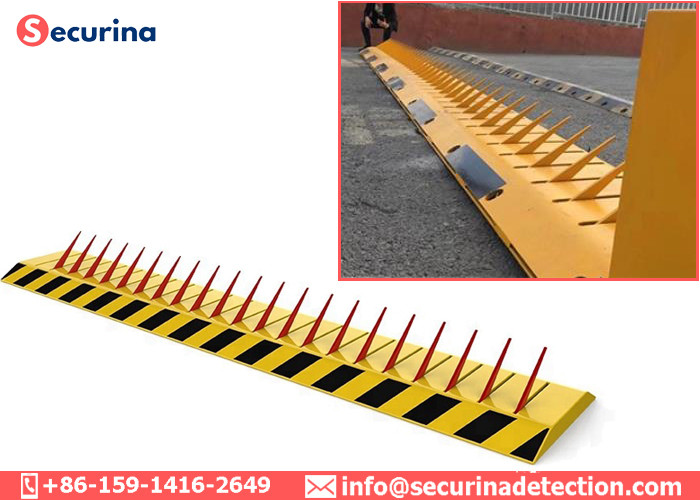 Remote Control One Way Automatic Spike Barrier , Road Tire Killer