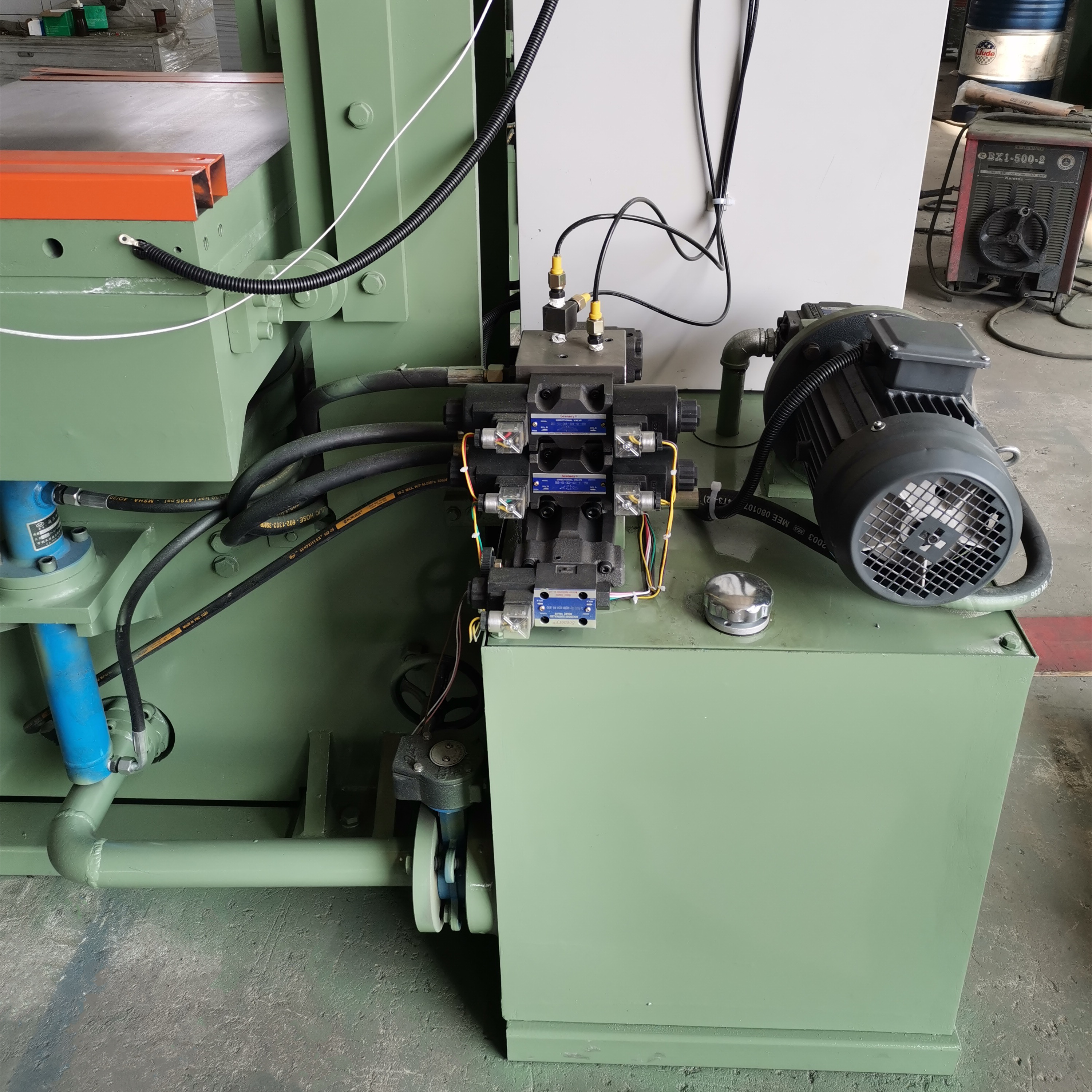 1500 KG Weight Qingdao HUICAI Rubber Vulcanizing Press for Smooth Operation