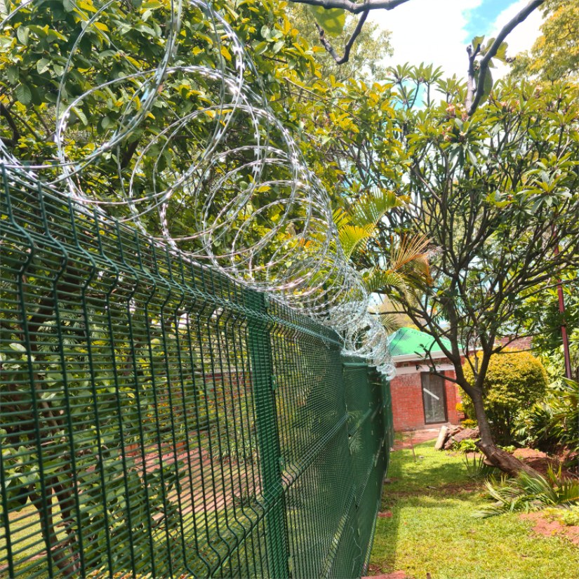 Guaranteed Quality Unique Galvanized Barbed Wire 50 KG Per Roll GI Barbed Wire Bunnings For Protection